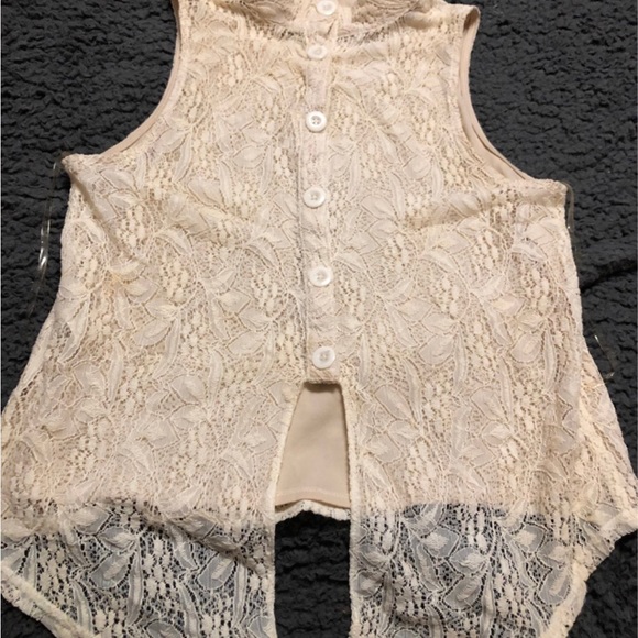 Takara lace button back tuxedo sleeveless blouse - Picture 5 of 5
